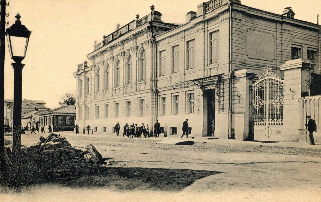 Здание на улице Ленина, 81 в Ельце